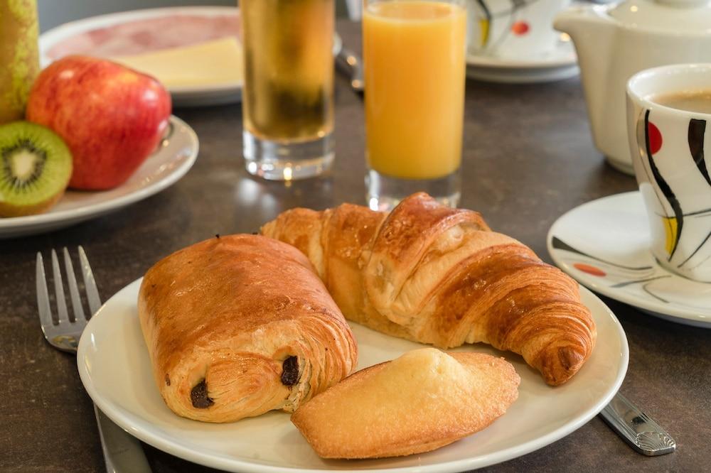 Brit Hotel Morlaix Сен-Мартен-де-Шам Экстерьер фото