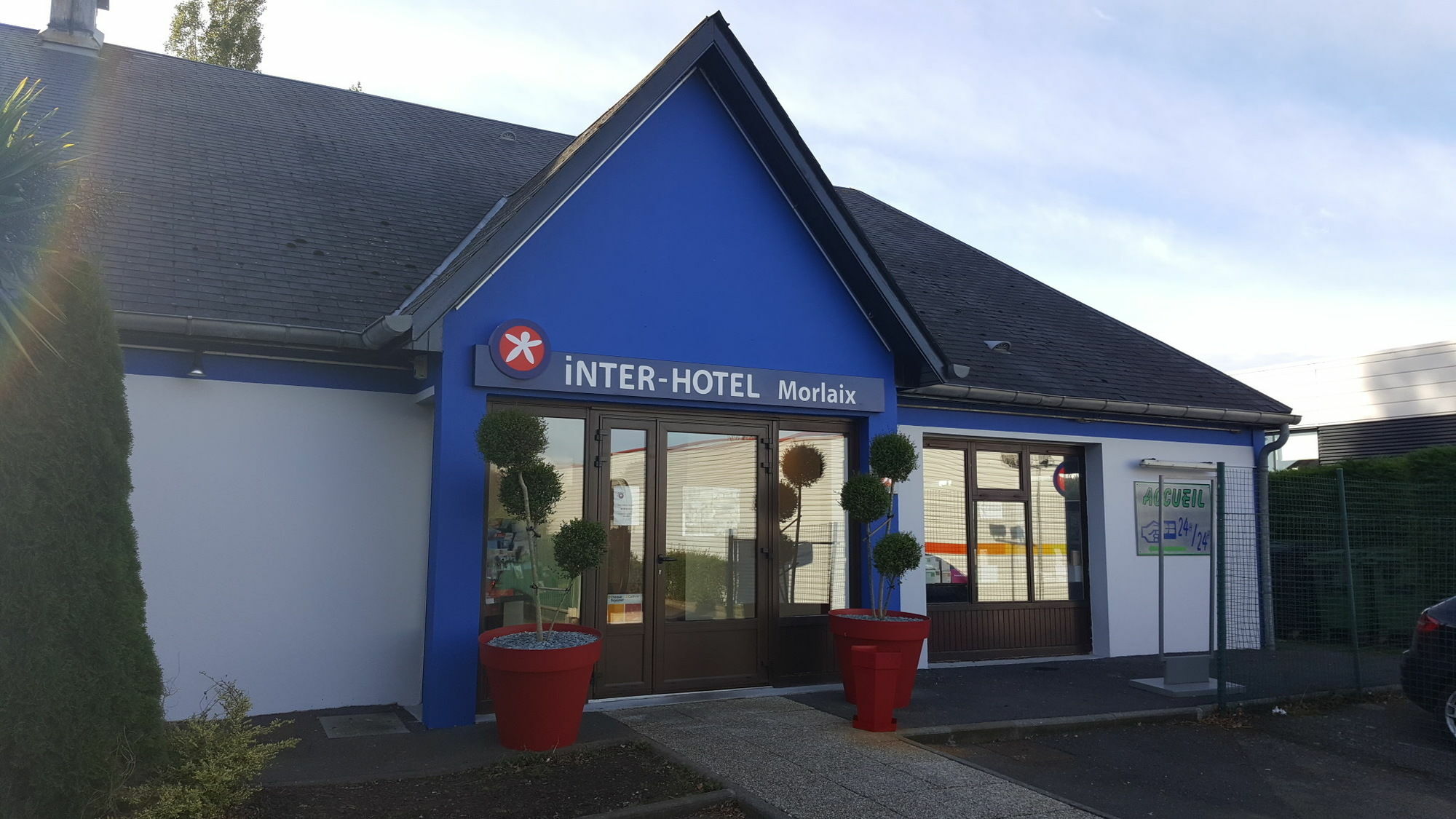 Brit Hotel Morlaix Сен-Мартен-де-Шам Экстерьер фото